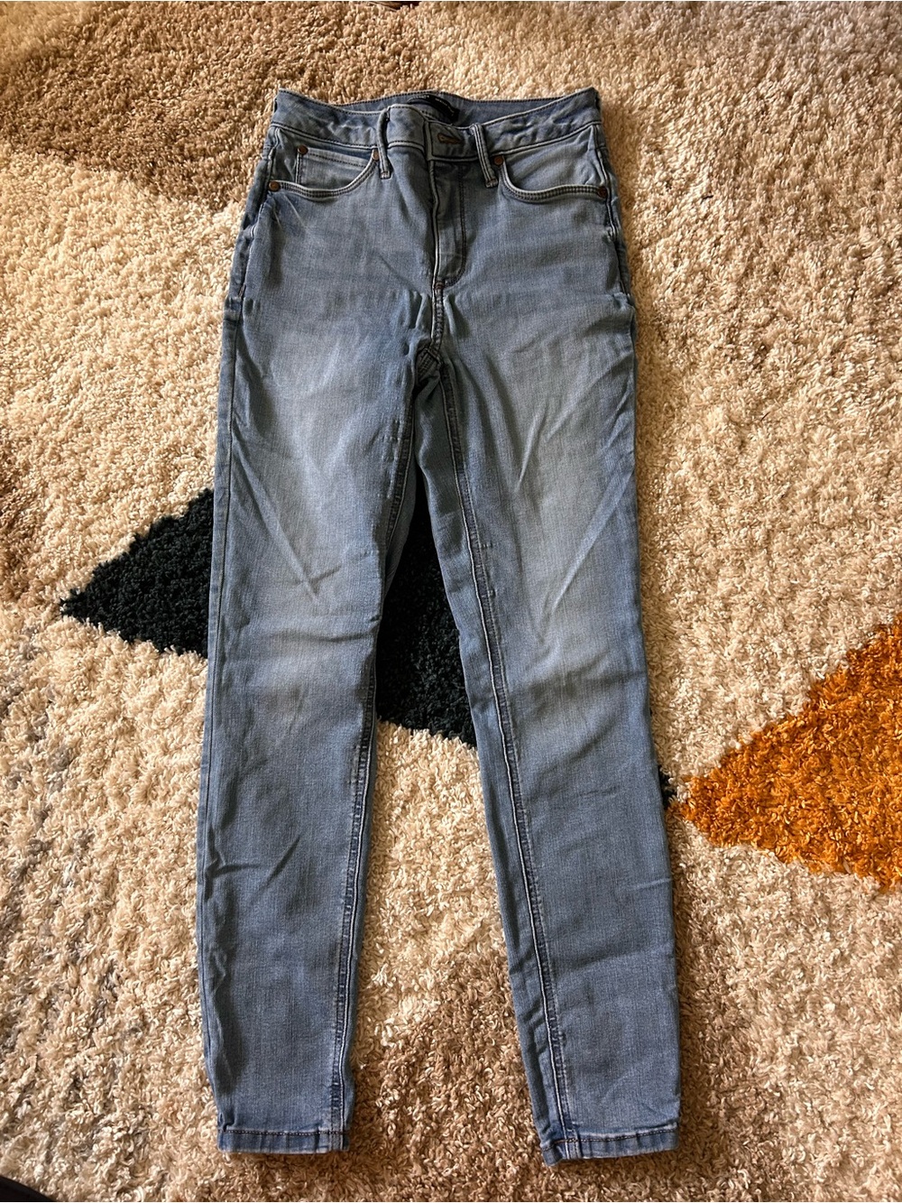 Vera Wang Women's Skinny Jeans - Faded Blue Wash